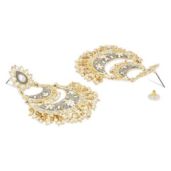 Intricately Designed Traditional Meenakari Earrings Glided With Kundans & Pearls  3