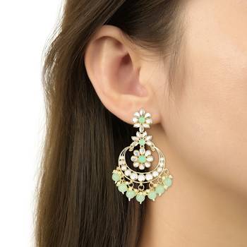Traditional Handcrafted Kundan Earrings Adorned with Pearls for Women and Girls  4