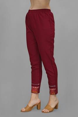  women cotton blend kurta pant dupatta set 4