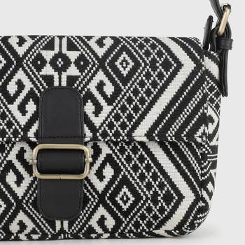 Chavvi Baguette Bag Aztec Black 4