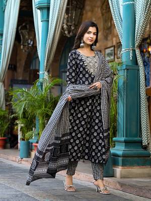 Yufta women black pure cotton anarkali dori embroidery kurta trouser with dupatta set 2