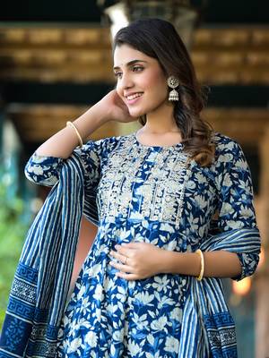  blue floral,dori embroidery kurta trouser with dupatta set 4