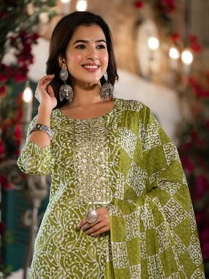  olive green ethnic motifs,zari work kurta sharara with dupatta set 4
