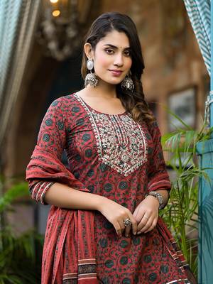  rust ethnic motifs,dori embroidery kurta sharara with dupatta set 4