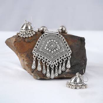 Stylish silver plated german oxidized floral pendant with long chain handcrafted necklace set for women & girls 3