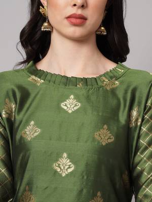  women silk blend kurta pant dupatta set 3