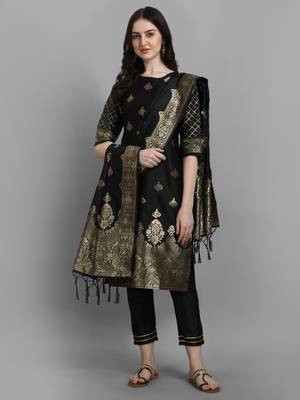 Vredevogel  women silk blend kurta pant dupatta set 1