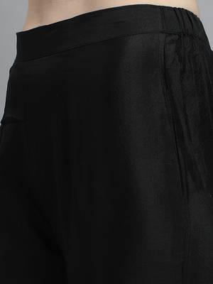 Vredevogel  women silk blend kurta pant dupatta set 4