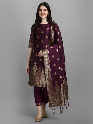 women silk blend kurta pant dupatta set 1