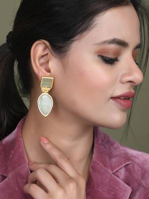 Green ethnic drop earrings 2