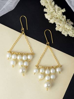Gold plated contemporary pearl earrings for women 1