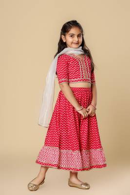 Girls Festive Lehenga Choli & Dupatta Set 5