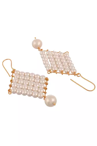 Gold tone pearl dangle western earrings