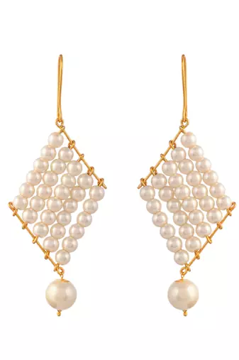 Gold tone pearl dangle western earrings
