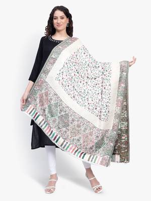 Women Fine Wool Kaani Jaal with zari Pashmins shawl 1