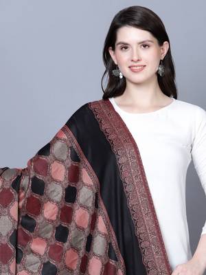 Women Fine Wool Jamawar Jaal Kashmiri Royal Border Black Shawl 3