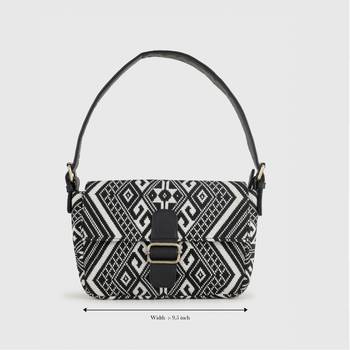 Chavvi Baguette Bag Aztec Black 7