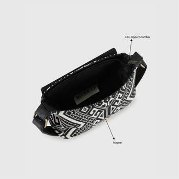 Chavvi Baguette Bag Aztec Black 9