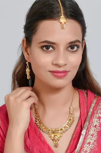 Karnika jewellery set with maangtika