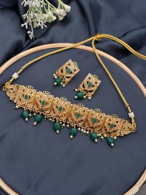 Rajasthani cutwork jewellery set 1