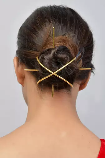 Gold plated aristole designer hair accessory set