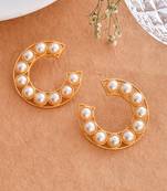 Gold toned pearl beaded earring