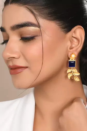 Tear drop filigree earrings