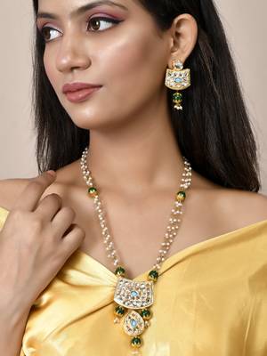 Gold plated kundan jewellery set 2