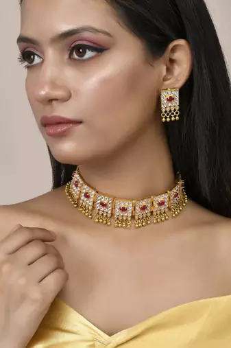 Gold plated kundan choker jewellery set