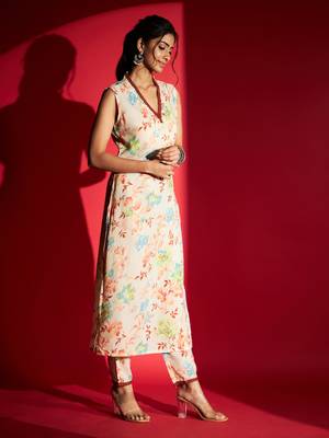 Women's Peach Pure Cotton Printed Straight Kurta with Pant Set 3