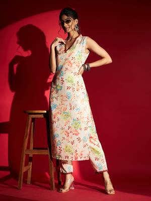 Women's Peach Pure Cotton Printed Straight Kurta with Pant Set 7