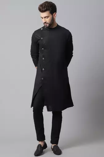 Sherwani kurta with asymetrical cut