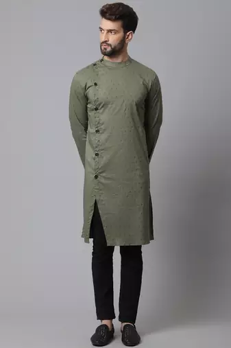 Sherwani kurta with asymetrical cut