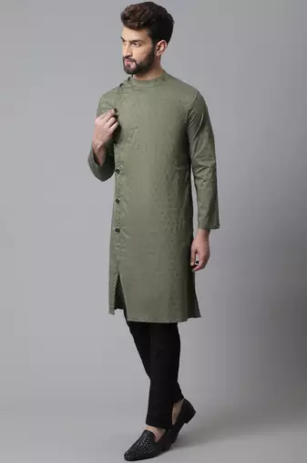 Sherwani kurta with asymetrical cut