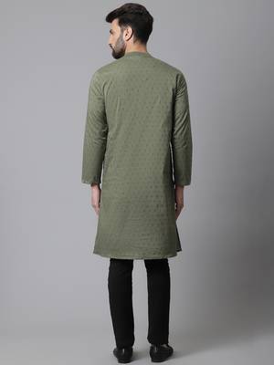 Sherwani kurta with asymetrical cut 4