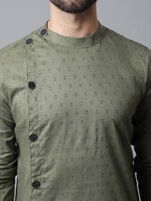 Sherwani kurta with asymetrical cut 5