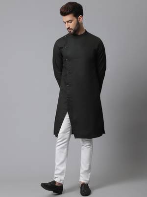 Sherwani kurta with asymetrical cut 2
