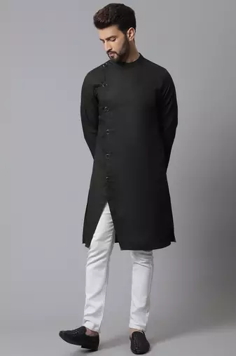 Sherwani kurta with asymetrical cut