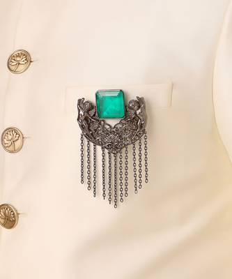 Jadui Naginey Brooch 2