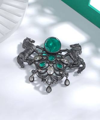 Roshan-E-Sawaar Brooch 1