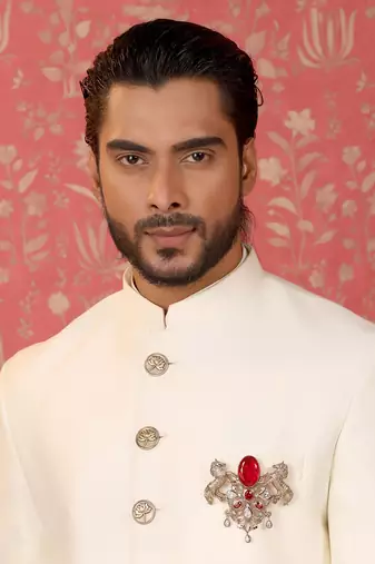 Roshan-E-Sawaar Brooch