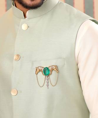 Shaahi Sawaar Brooch 3
