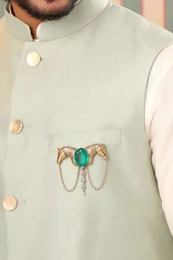 Shaahi Sawaar Brooch