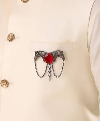 Shaahi Sawaar Brooch 2