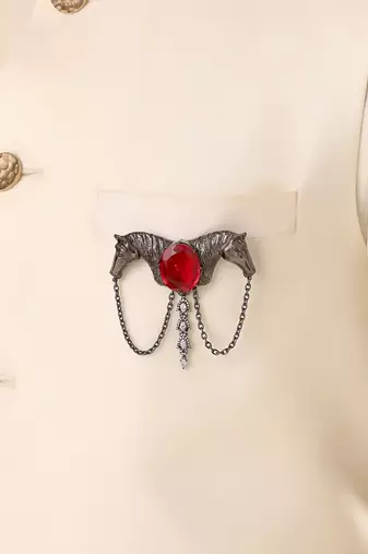 Shaahi Sawaar Brooch
