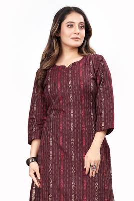 Textile cloth women's Maroon color cotton printed kurta 5