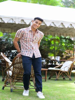Hatheli men white comfort opaque printed casual shirt 3