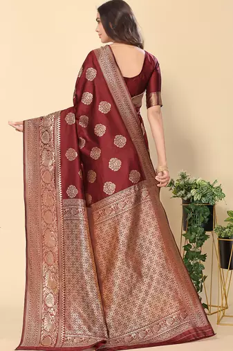 Women'S Maroon Faux Banarasi Style Silk Blend Jacquard Woven Golden Zari Butta Saree With Blouse Piece