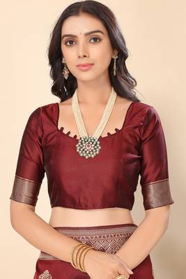 Women'S Maroon Faux Banarasi Style Silk Blend Jacquard Woven Golden Zari Butta Saree With Blouse Piece 5