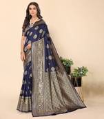 Women'S Navy Blue Faux Banarasi Style Silk Blend Jacquard Woven Golden Zari Butta Saree With Blouse Piece